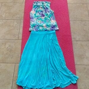 Beautiful skirt and matching top size xs for sale